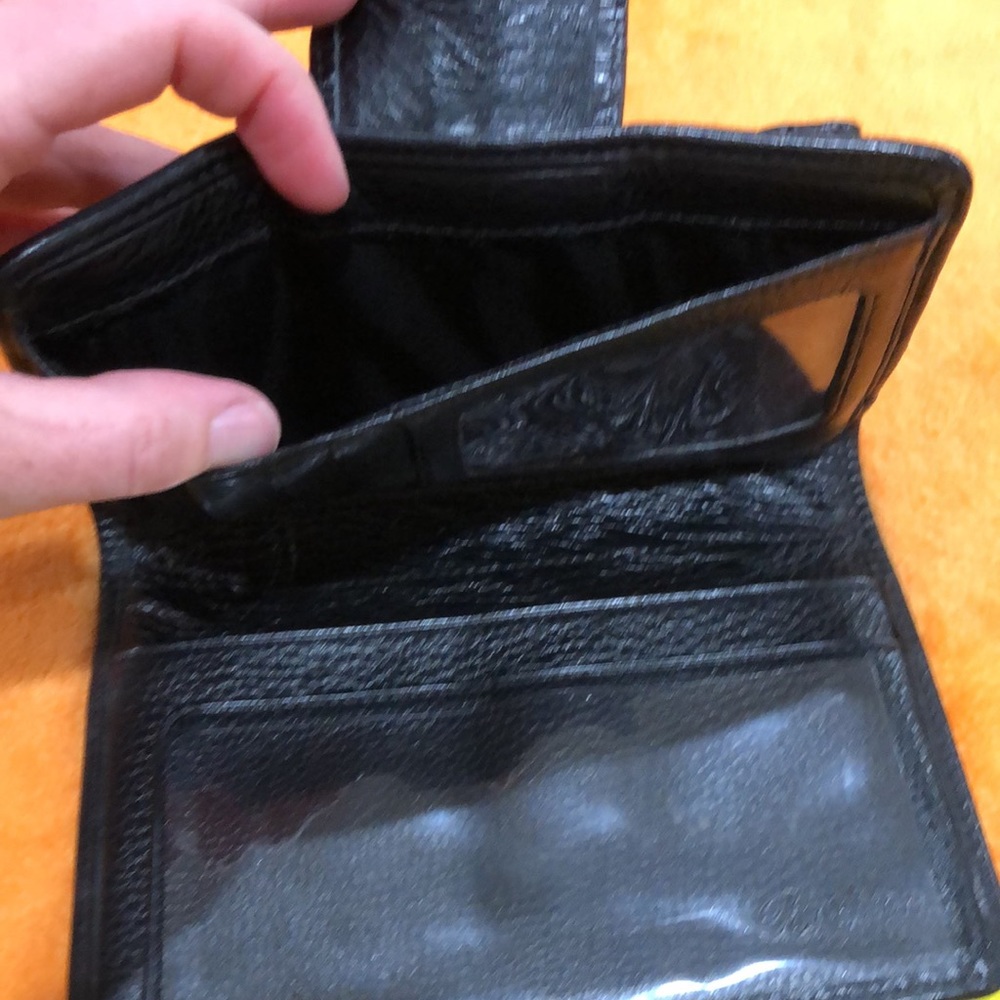 Brighton Leather Wallet - Picture 4 of 10
